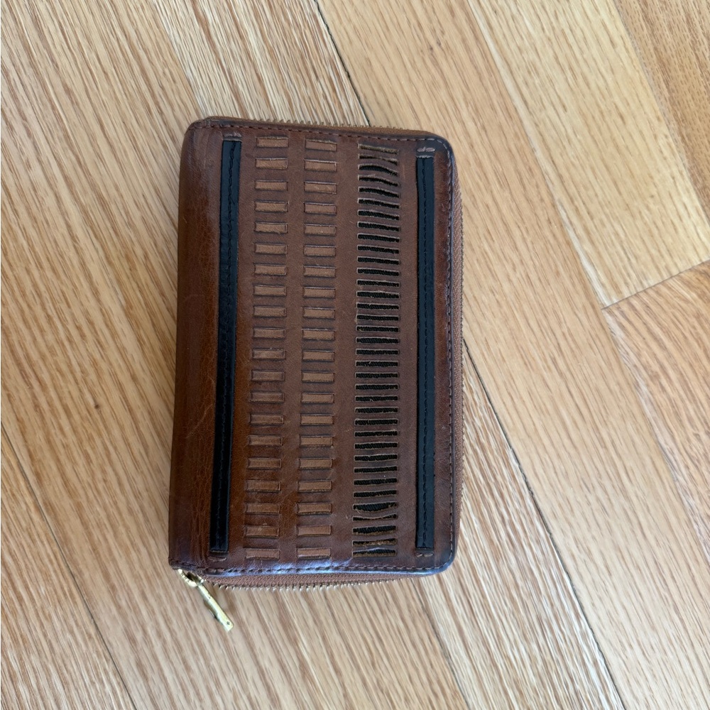 Vintage Fossil Brown Leather Women’s Wallet